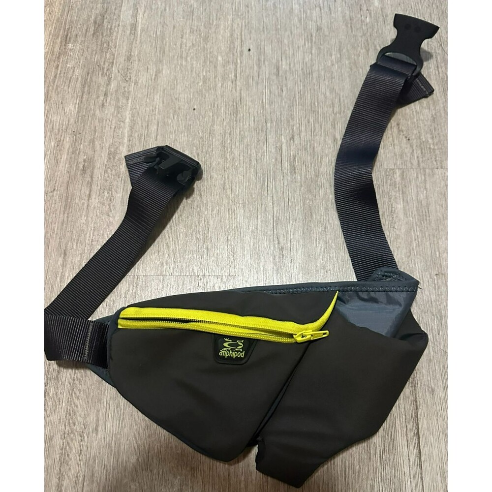 amphipod Neoprene Running Belt 1 Pocket Zip, Adjustable, 1 iphone Bottle pocket